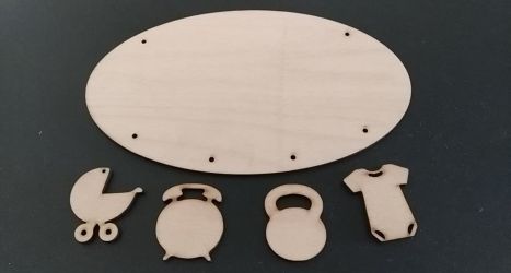 Rama / Tablita oval cu figurine bebe pentru datele copilasului
