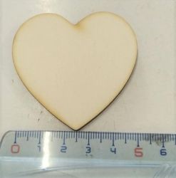 Figura din lemn - inima de 5cm