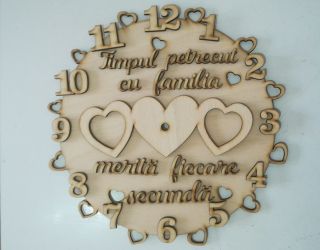 Cadran Ceas din Placaj lemn de 30cm "Timpul petrecut cu familia merita fiecare secunda"